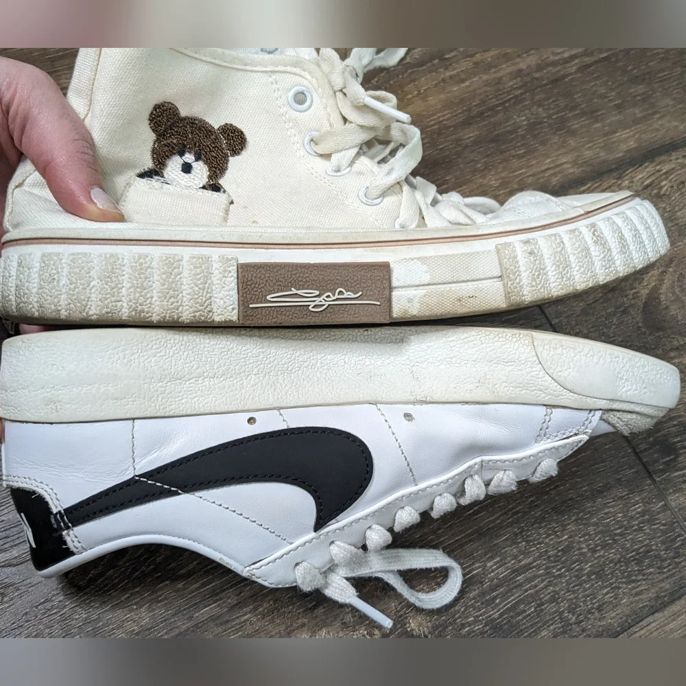 White canvas high tops cute bear applique EUC size 6.5 - Picture 8 of 8